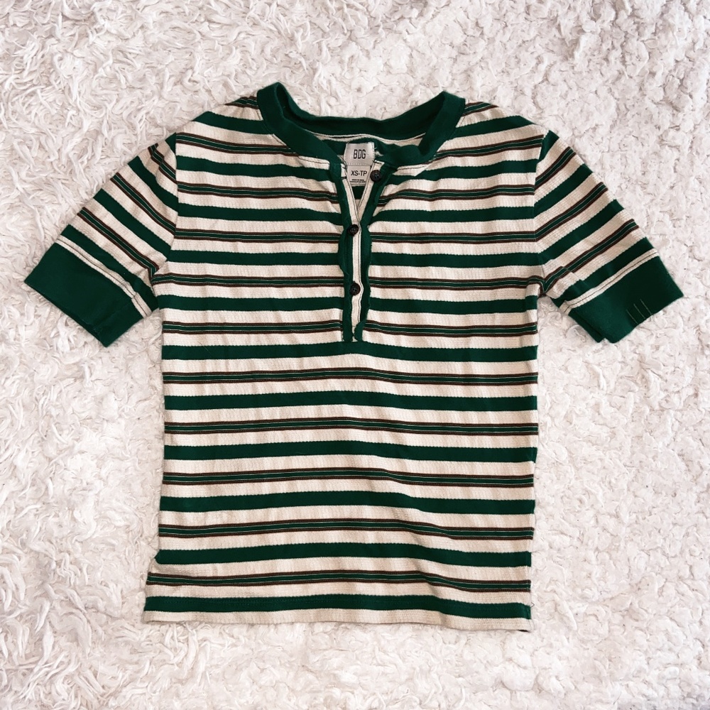 cropped, button up, V neck, striped